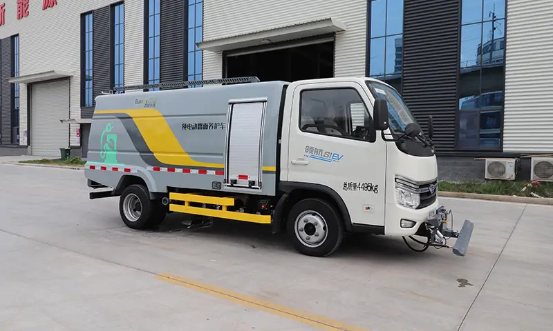 新能源路面養(yǎng)護(hù)車賦能城市精細(xì)化管理新未來